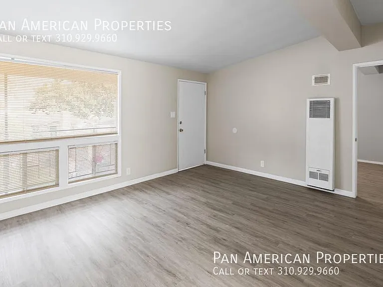 110 W Market St #6 — Photo 6