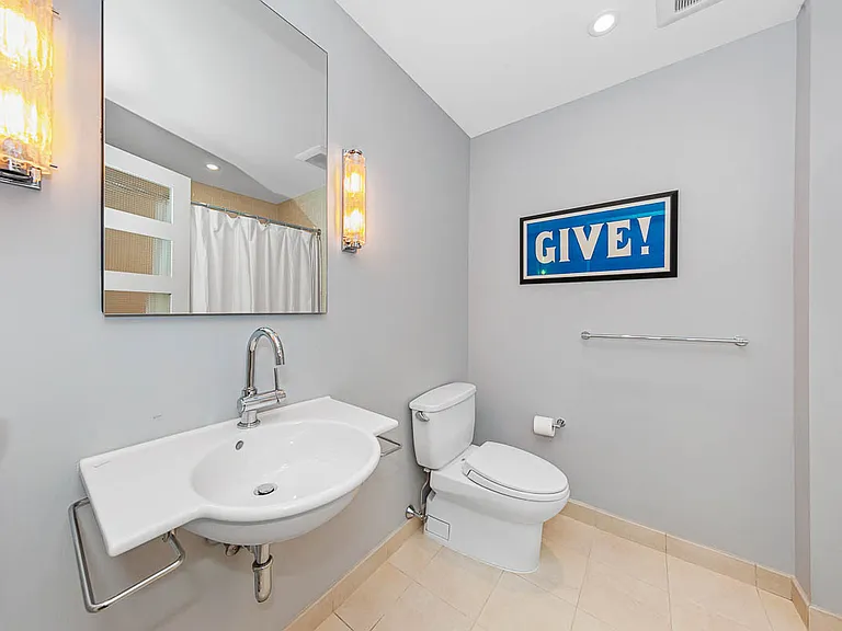 285 Columbus Ave #USA — Photo 14