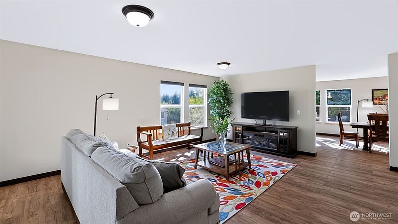 5th image of 23219 SE 262nd Court