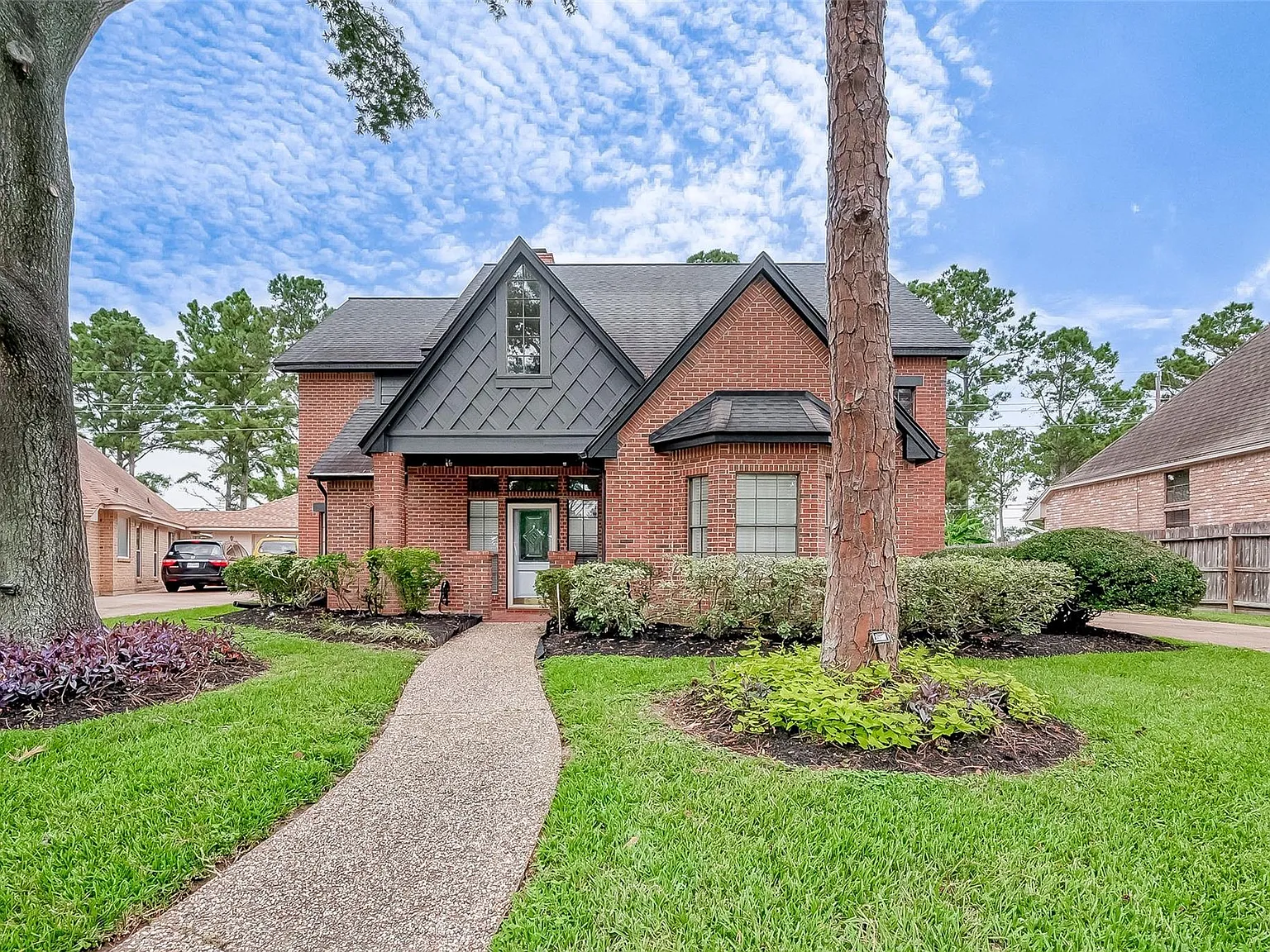 4 bed, 3.5 bath, 3101 sqft, $3,000 — Photo 1