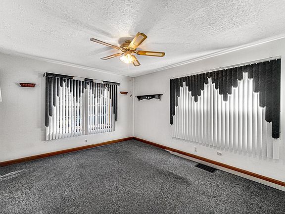 4th image of 1610 S 55th Ct