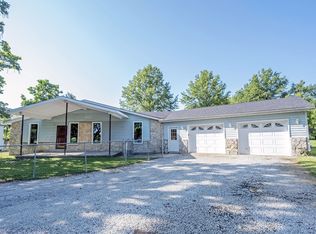 1327 W McDonald St, Hartford City, IN 47348