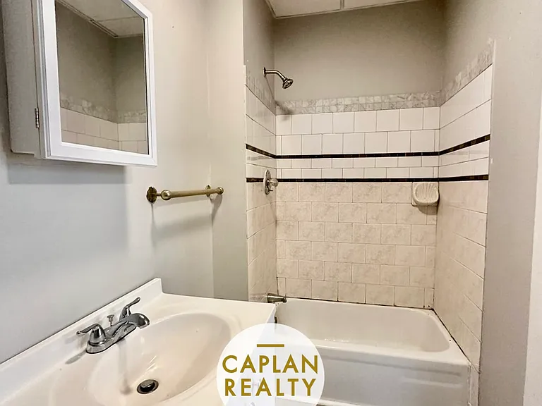 399 Howard Ave #2K — Photo 6