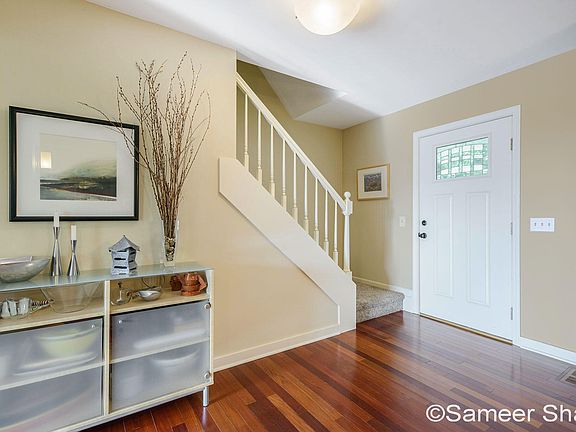 5th image of 5610 Buthview Dr NE