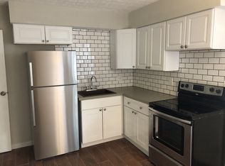 2222 Laurelwood Dr, Columbus, OH 43229