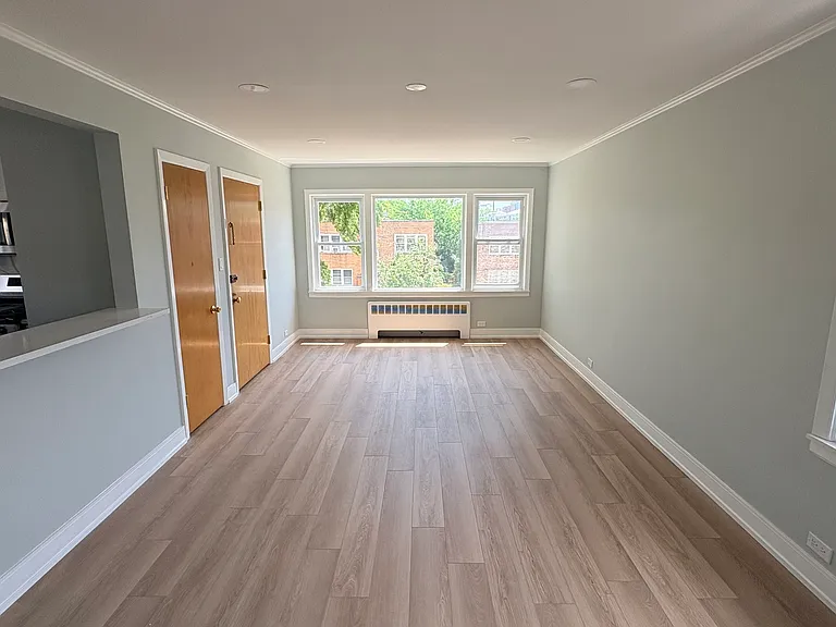 2724 W Summerdale Ave #2 — Photo 3