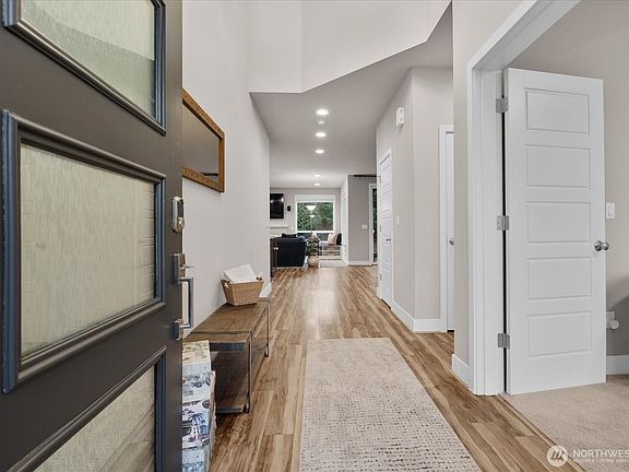 3rd image of 715 153rd Street SW