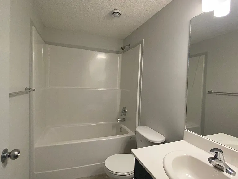 9447 Colak Ln SW — Photo 6