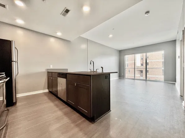 601 Michigan Apartments, 601 Michigan St NE APT 403, Grand Rapids, MI 49503