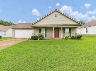 138 Bent Oaks Dr, Jackson, TN 38305