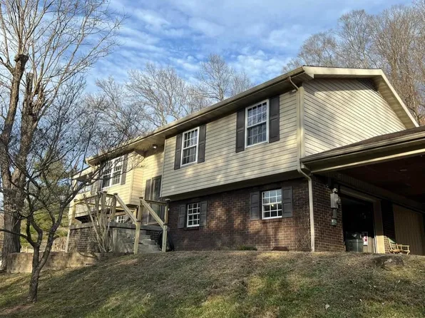1750 Campbell Dr, Ironton, OH 45638