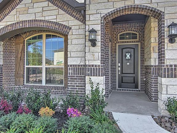 3rd image of 20223 Maple Landing Dr