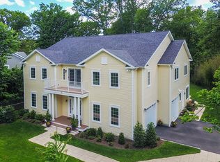 26 Nimitz Pl, Old Greenwich, CT 06870