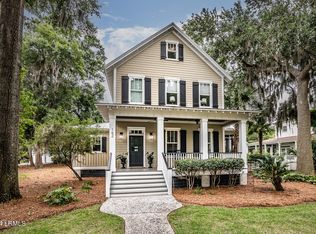 162 Coosaw Club Dr, Beaufort, SC 29907