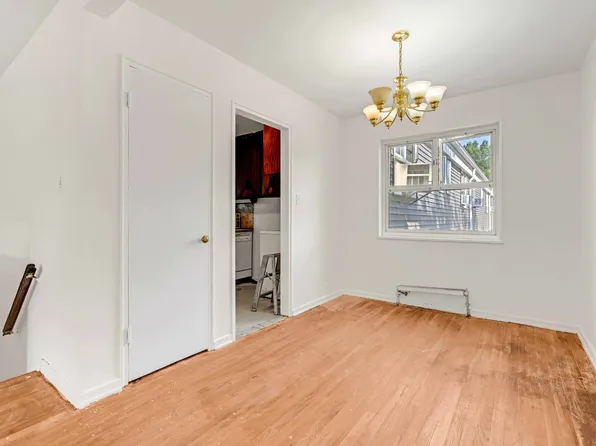 224-01 Hillside Avenue image 8 of 15