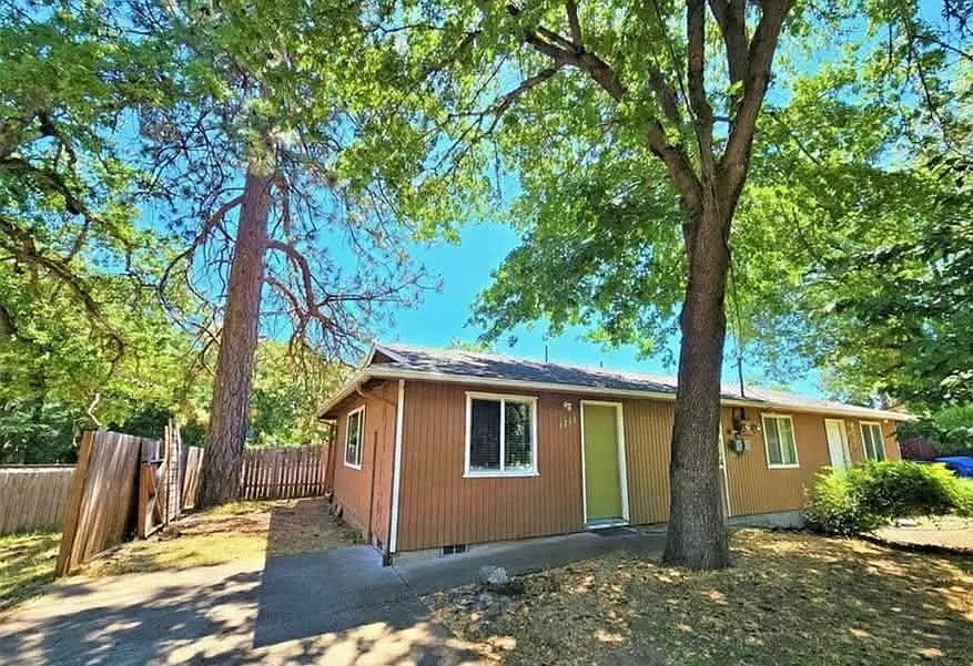 1200 4th Ave #1