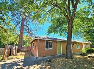 1200 4th Ave #1, Gold Hill, OR 97525