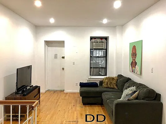 Rented by Loisaida Realty | media 12