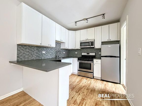 5th image of 2834 W Palmer St #224