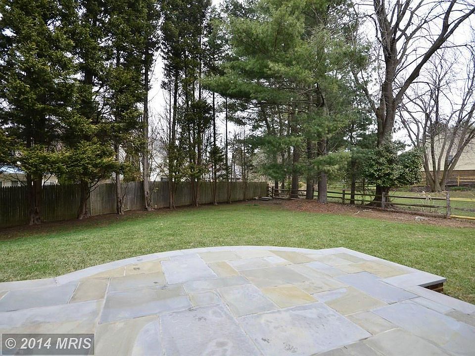 2nd image of 9423 Jongroner Ct