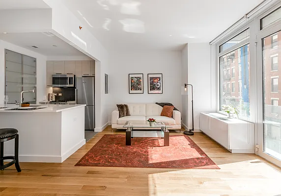 Rented by Bond New York | media 3