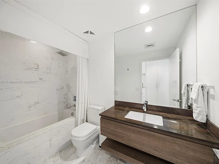 360 Ocean Dr #905S — Photo 20