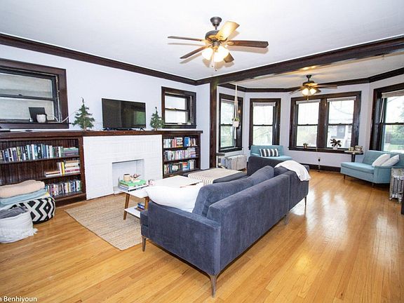 4th image of 3526 N Bosworth Ave APT 3