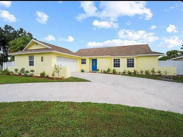 246 Natchez Ct