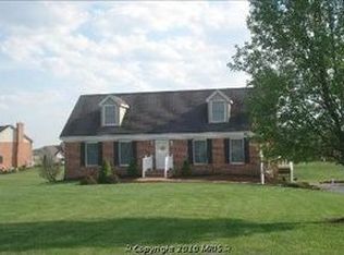 15729 Fairview Rd, Hagerstown, MD 21740