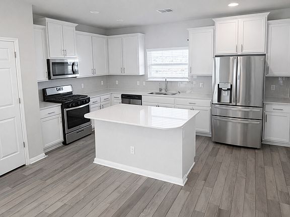 2nd image of 3200 College Park Dr #91