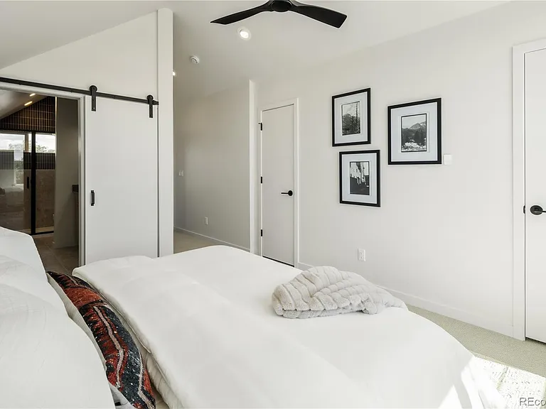 4825 W 10th Ave — Photo 16