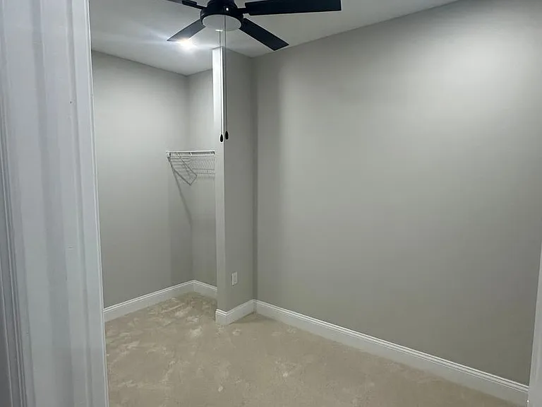 4038 Cambridge St — Photo 16