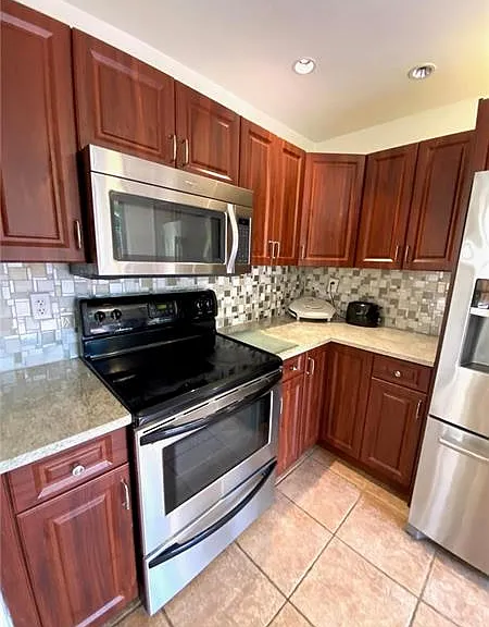 5705 Fox Hollow Dr — Photo 103