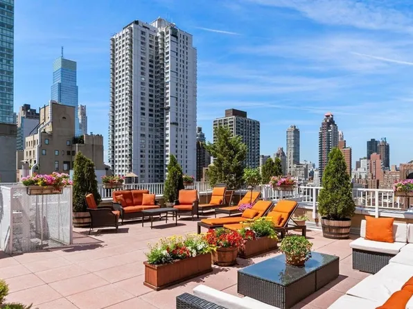 345 East 56th Street 5C image 9 of 10