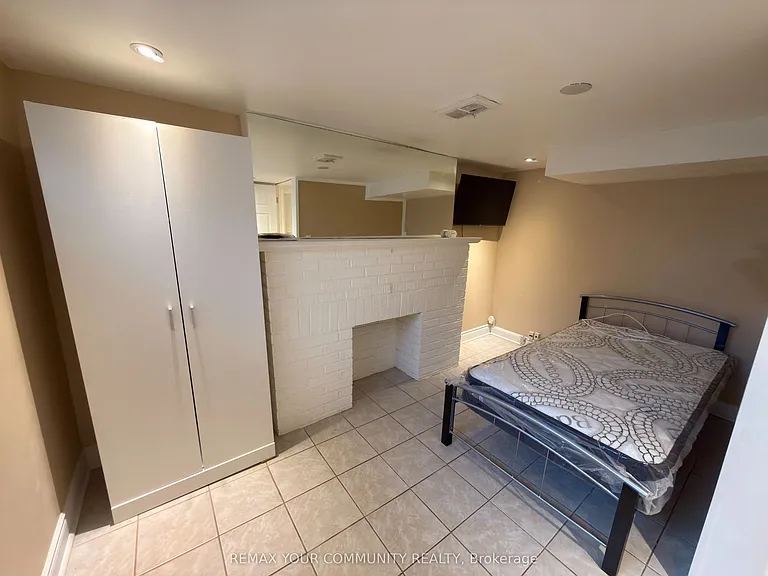 86 Lesmount Ave #2 — Photo 13