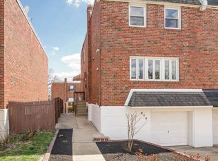 676 Renz St, Philadelphia, PA 19128