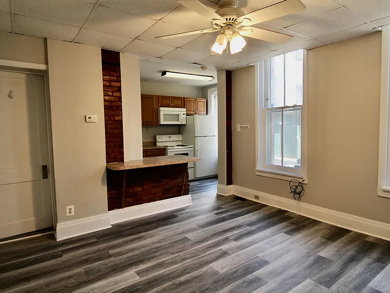 206 Hamilton Street — Photo 4
