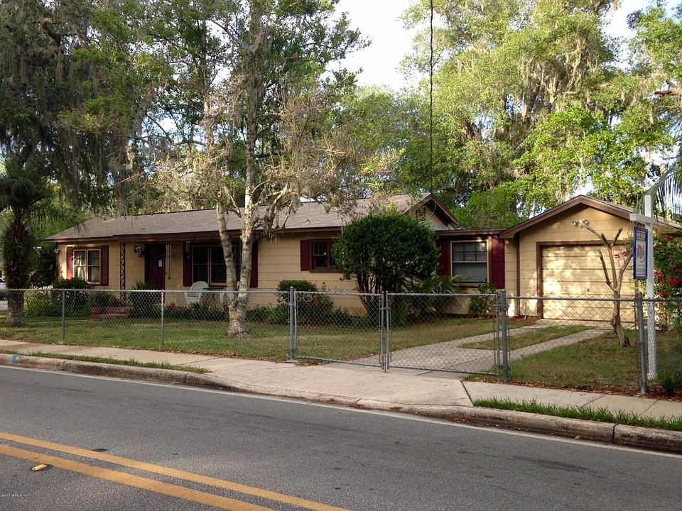 1st image of 305 Moseley Ave