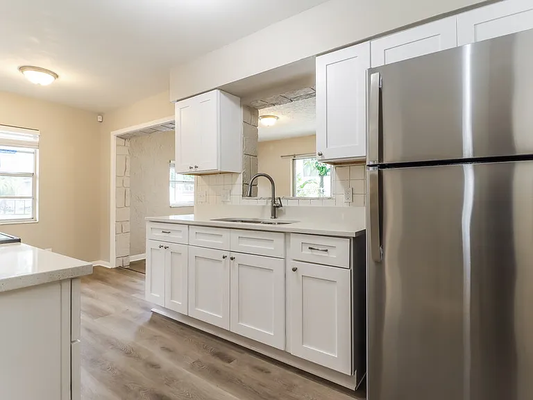3207 E 24th Ave — Photo 8