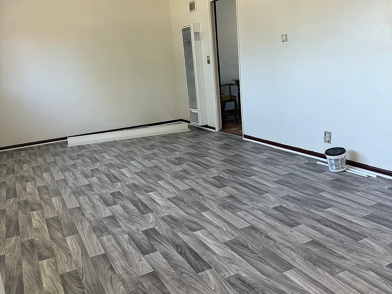 346 Harvard St — Photo 3