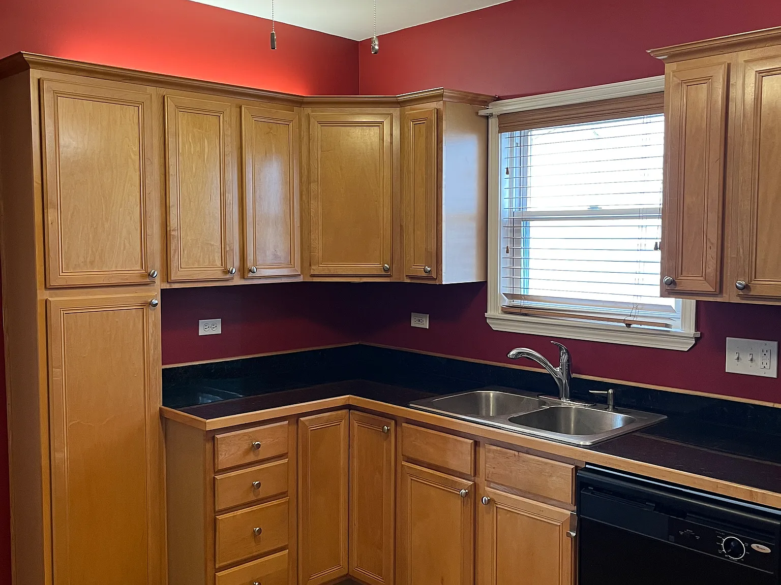 2 bed, $1,800 — Photo 2
