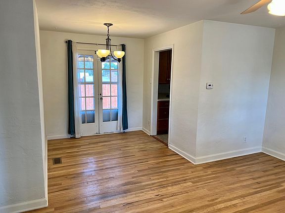 3rd image of 2518 2nd Ave