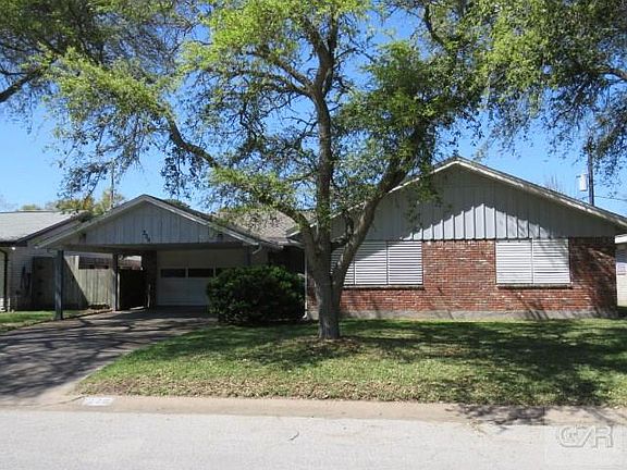 3rd image of 220 Tuna Ave