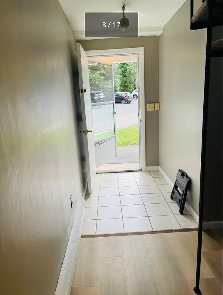 22 Cinnamon Spring, Unit 22 — Photo 3