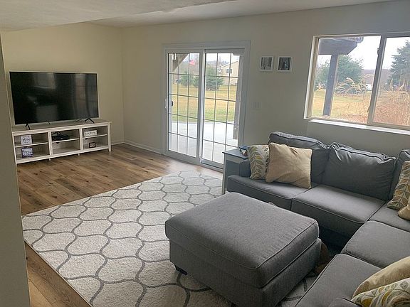 Basement family room