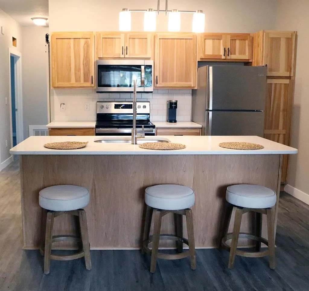 8 Reserve Court — Photo 3