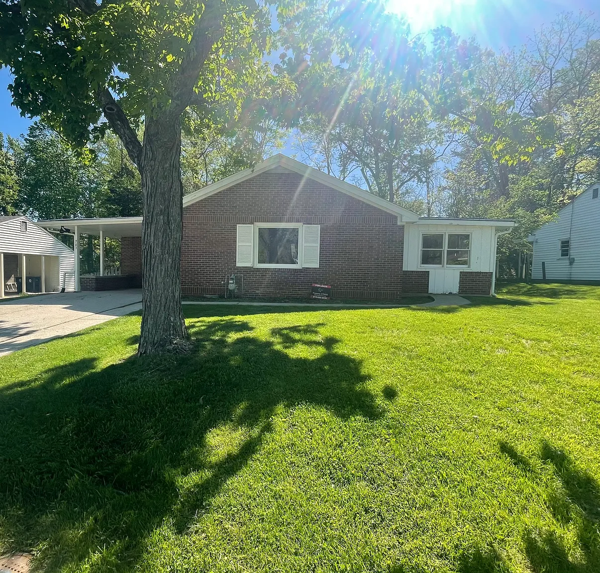 701 S Eastside Dr photo 1