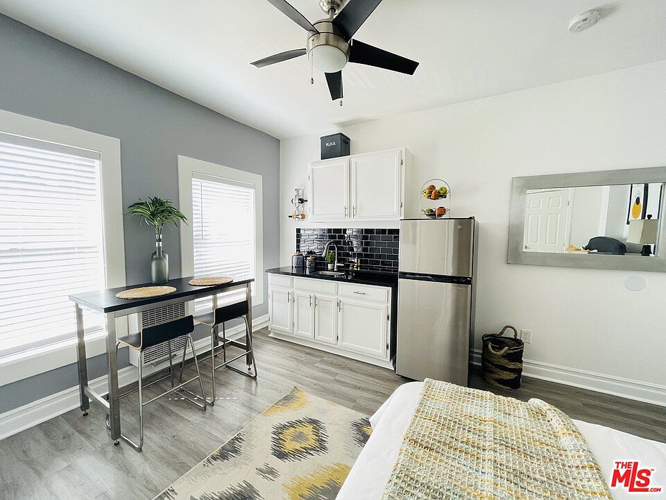 1st image of 744 Beacon Ave APT 212