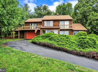 55 Karen Ct, Lititz, PA 17543