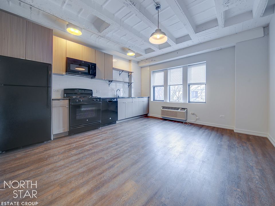 1st image of 5718 N Winthrop Ave APT 401